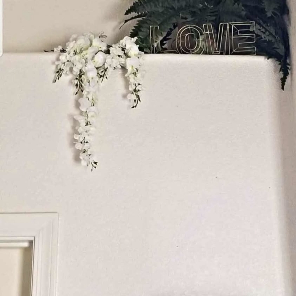 Gold Wired "Love" Sign